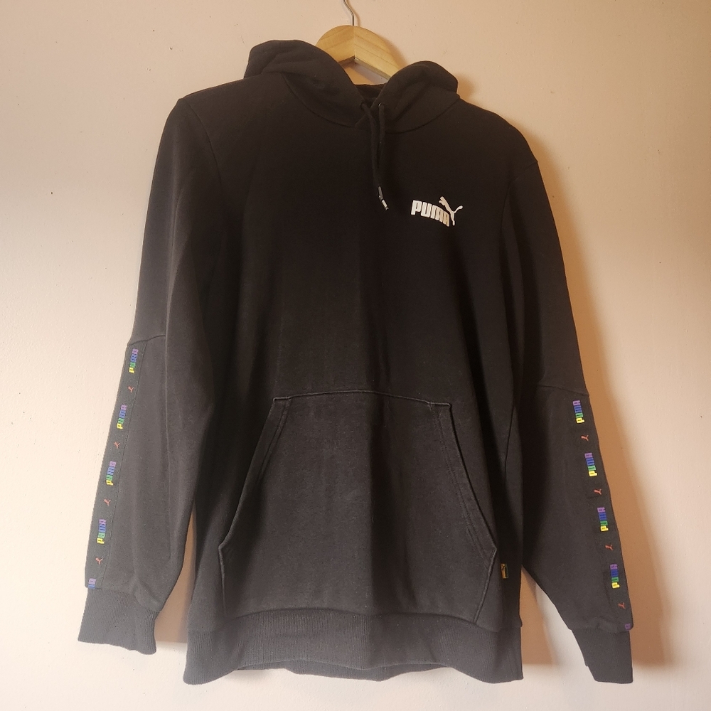PUMA Essentials+ Love Is Love Rainbow Tape Black Pullover Hoodie Mens S M Cozy